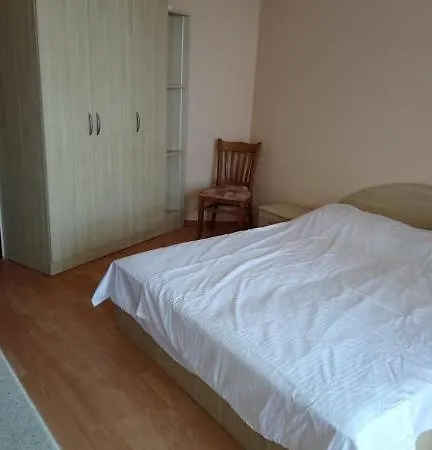 Guesthouse Elly *
